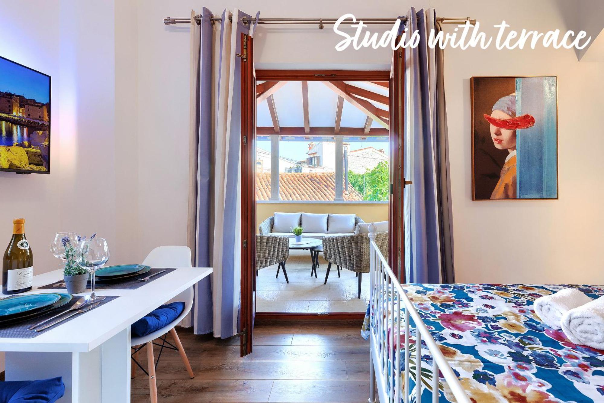 Studios Notte Sul Porto Ρόβινι Εξωτερικό φωτογραφία